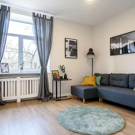 Lägenhet Modern 1br / Near Gates Of Dawn / Special Offer