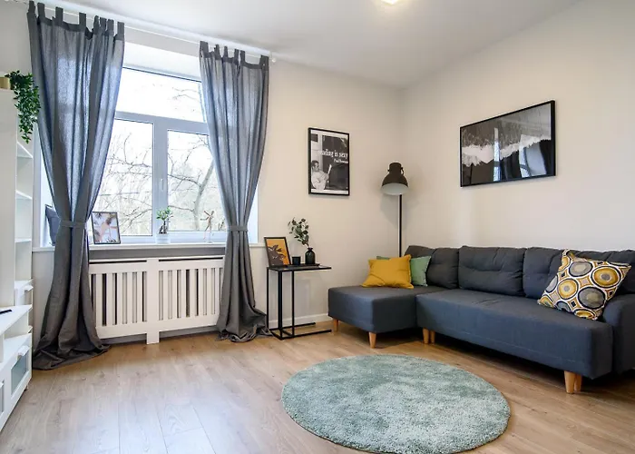 דירה Modern 1br / Near Gates Of Dawn / Special Offer