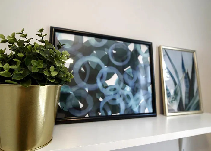 Modern 1br / Near Gates Of Dawn / Special Offer דירה *