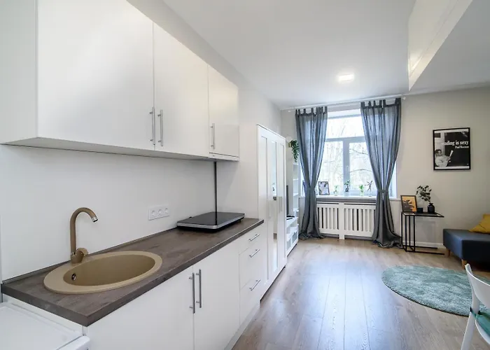 Modern 1br / Near Gates Of Dawn / Special Offer *